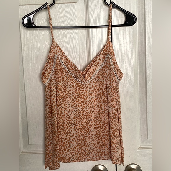 By Together Flowy Summer Detail Tank - Picture 2 of 5